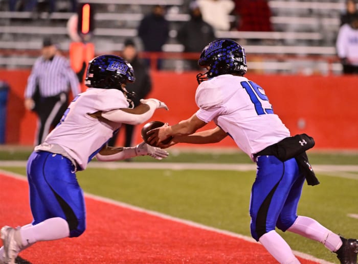 Loyola Academy Lincoln Way East Illinois 8A football November 25 2023 Tim Vizer 24637